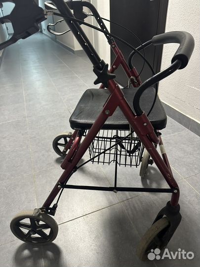 Ходунки для взрослых на колесах