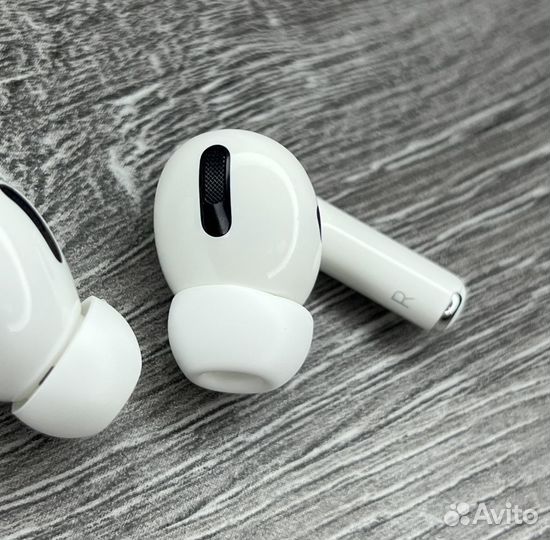 AirPods Pro Правый/Левый наушник оригинал