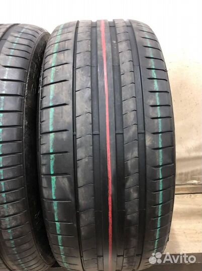 Pirelli P Zero PZ4 275/45 R21 107Y