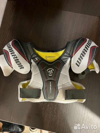 Нагрудник хоккейный детский warrior dynasty