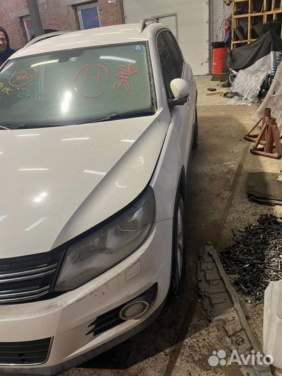 Автозапчасти на Volkswagen Tiguan 2013