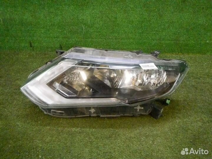 Фара левая Nissan X-Trail
