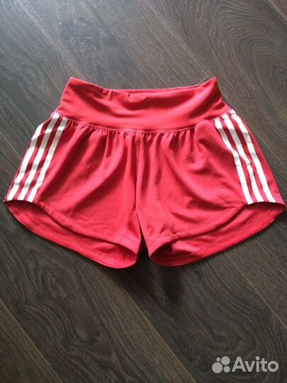 Женские шорты adidas