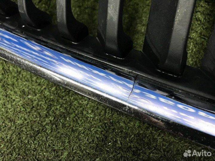 Решетка радиатора передняя Skoda Rapid 2013