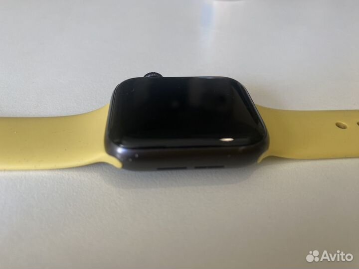 Apple Watch Series SE 40mm