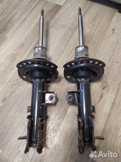 Стойки перед Hyundai/Kia 54650-4Y100