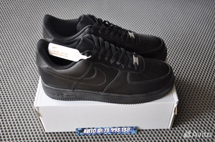 Nike Air Force 1 Black