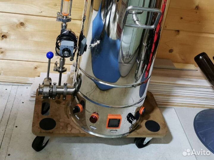 Продаётся домашняя пивоварня Доктор Губер