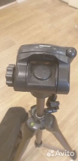 Штатив для фотоаппарата профессиональный