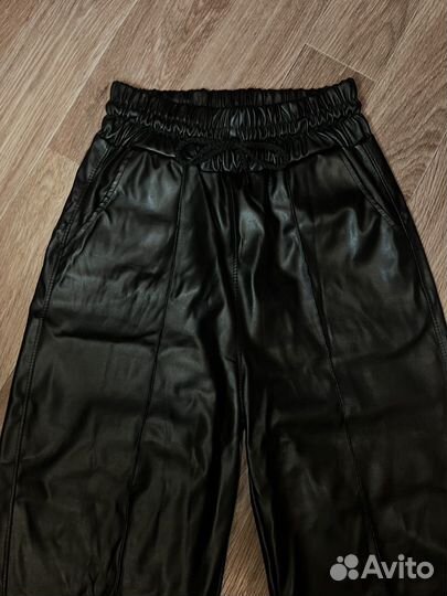 Брюки кожаные женские