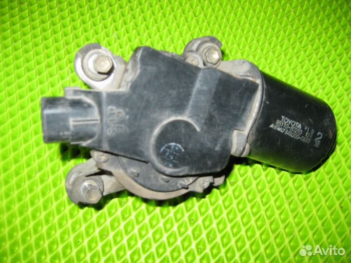 Моторчик стеклоочистителя Toyota lexus