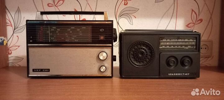 Коллекцияприёмников СССР много