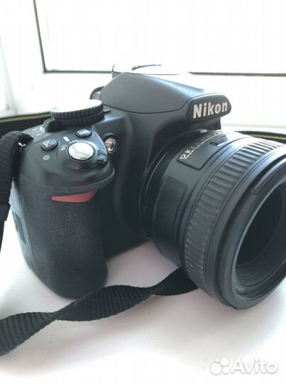 Зеркальный фотоаппарат