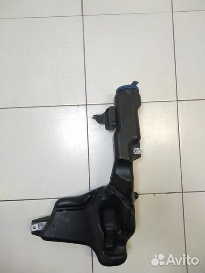 Бачок омывателя лобового стекла Mercedes-Benz E-Cl