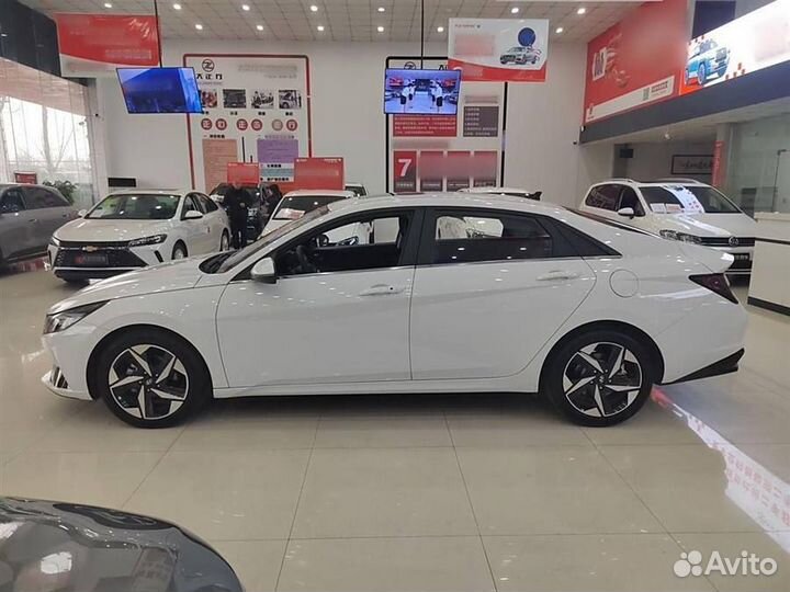 Hyundai Elantra 1.5 CVT, 2022, 29 000 км