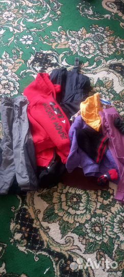 Отдам много детских вещей