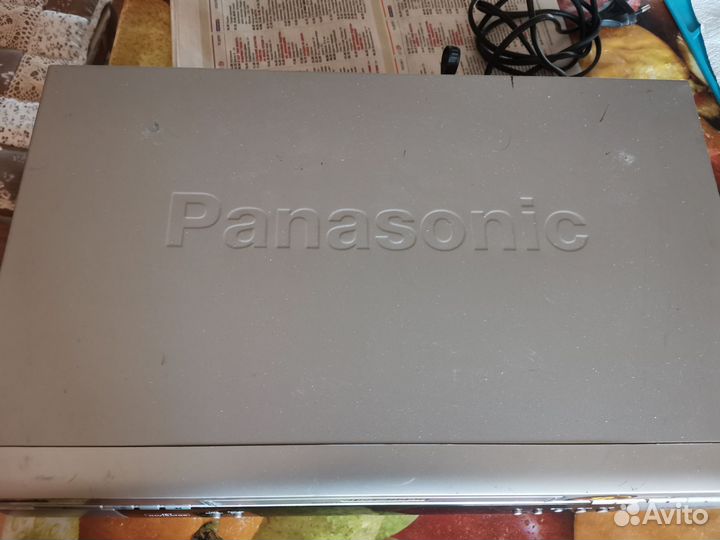 Видеомагнитофон Panasonic nv fj 630