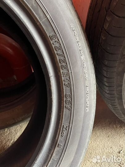 Yokohama dB Decibel E70 215/55 R17 93V