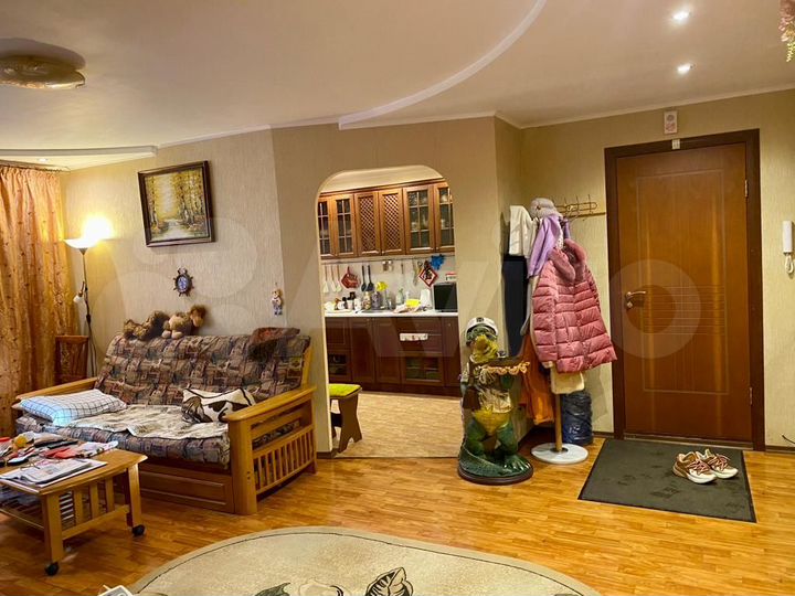 3-к. квартира, 60 м², 5/9 эт.