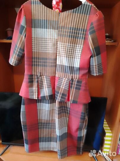 Платье с баской 44-46