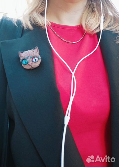 Брошь ручной работы из полимерной глины