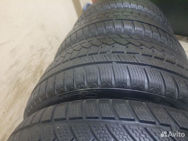 Torque TQ022 245/40 R18 97H