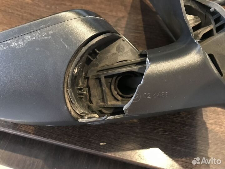 Зеркало заднего вида боковое левое Volkswagen Polo