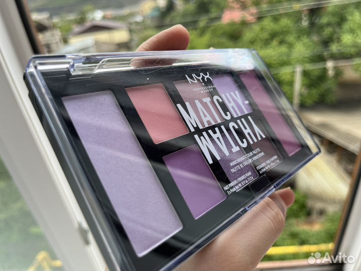 Палетка теней Nyx matchy