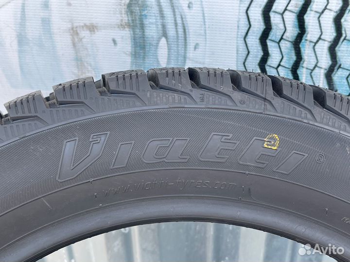 Viatti Brina Nordico V-522 215/50 R17 91T