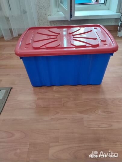 Покрывало и полотенца коробкой