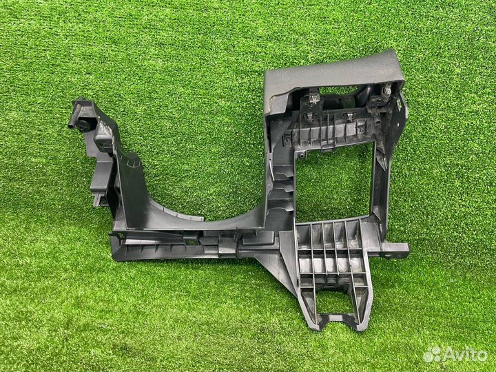 Накладка на торпедо (консоль) левая Opel 498951029