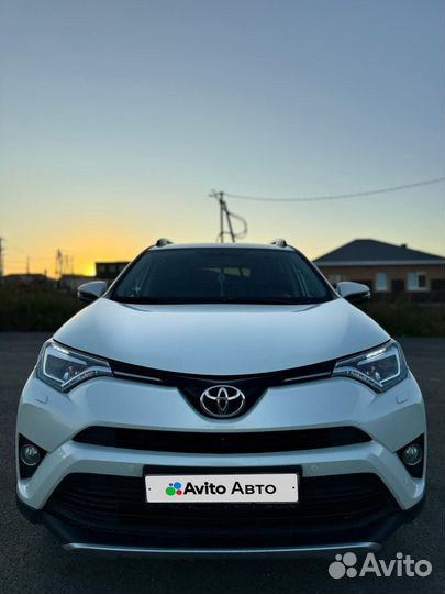 Toyota RAV4 2.2 AT, 2015, 168 000 км