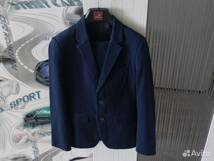 Школьный костюм