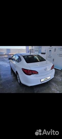 Opel Astra 1.6 AT, 2014, 109 000 км