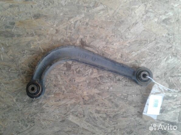 Задний рычаг (полумесяц) Мазда 6 джи джей