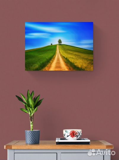 Картина летняя с дорогой в поле к дереву 70х50