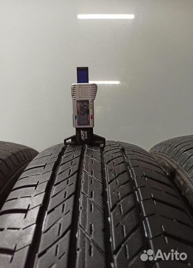 Bridgestone Dueler H/L 400 215/70 R17