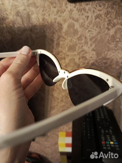 Солнцезащитные очки. Круглые. Зеркальные. Чёрные