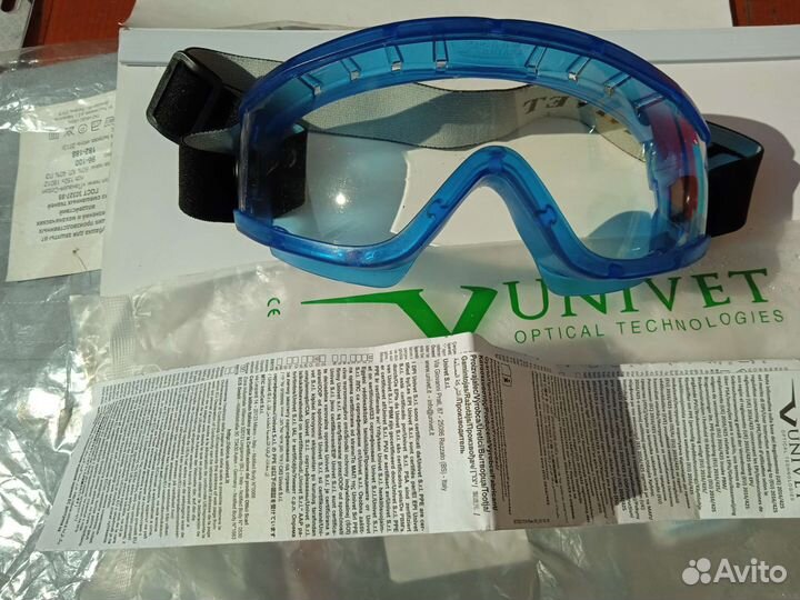 Очки Univet