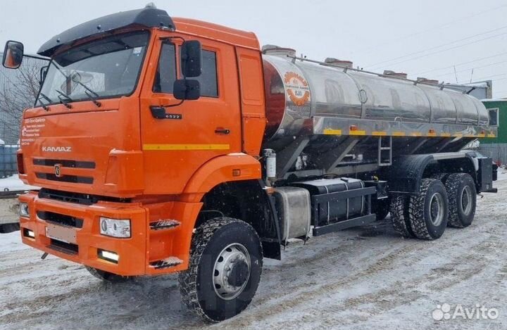 Водитель водовозки