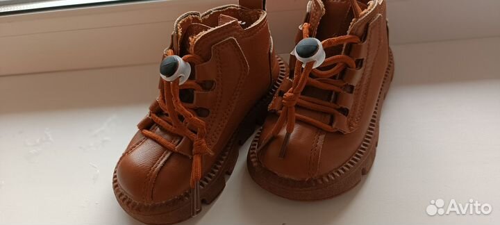 Ботинки демисезонные для девочки 24 р