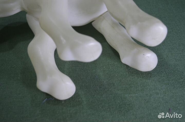 Игрушка пластмассовая 