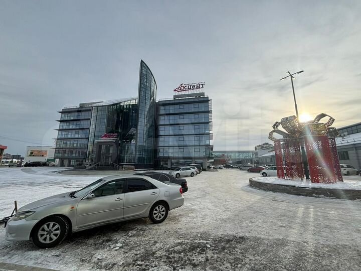 Офис, 2500 м²