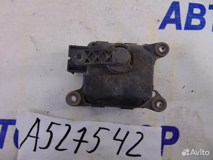 Моторчик заслонки печки для Audi A6 2 1997-2004 г