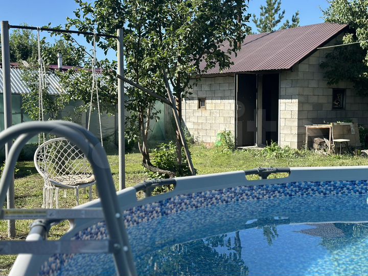 Дача 20 м² на участке 8 сот.