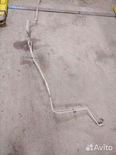 Трубки заднего отопителя Toyota Fortuner 2