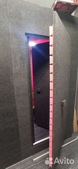 Звукоизоляционная кабина IzoRoom