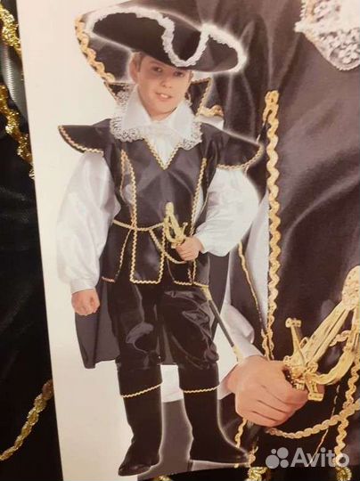 Новогодний костюм (Испания, новый) рост 128 size S