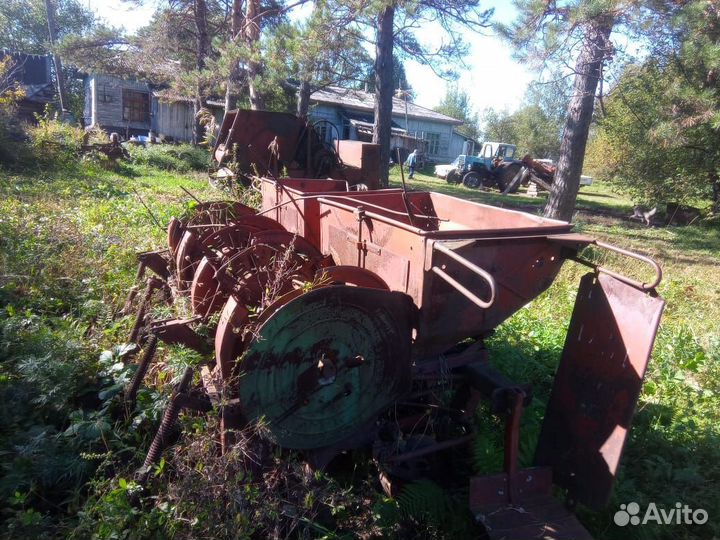 Картофелесажалка двухрядная и прессподборщик бу