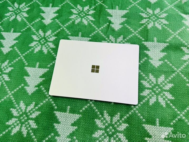 SurFace Core i7 (2022г)